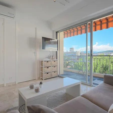 Apartament Wdf In The Heart Of Cannes!